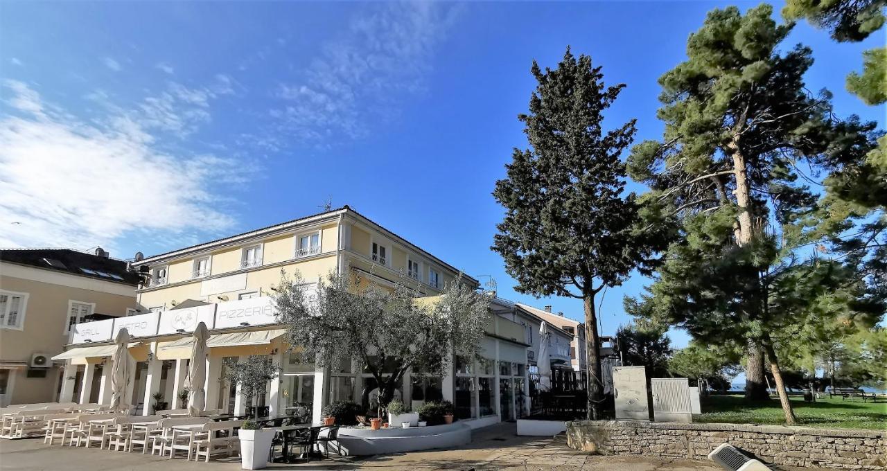 Lara Deluxe Superior 5 Star Apartment, Your Piece Of Heaven By The Sea & Park Novigrad Istria 外观 照片