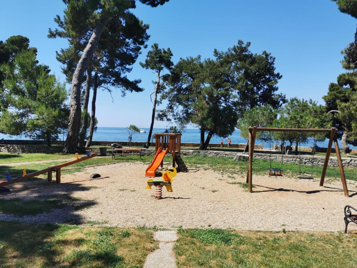 Lara Deluxe Superior 5 Star Apartment, Your Piece Of Heaven By The Sea & Park Novigrad Istria 外观 照片
