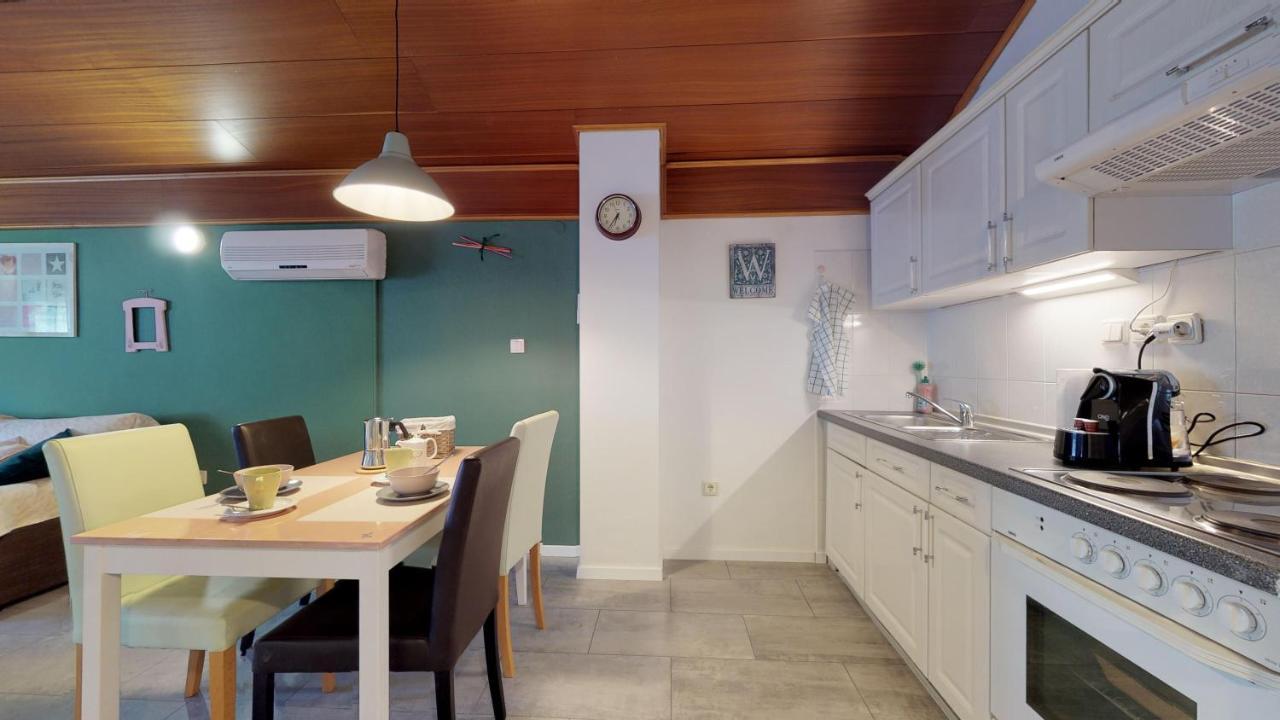Lara Deluxe Superior 5 Star Apartment, Your Piece Of Heaven By The Sea & Park Novigrad Istria 外观 照片
