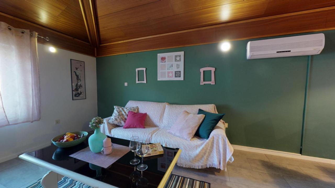 Lara Deluxe Superior 5 Star Apartment, Your Piece Of Heaven By The Sea & Park Novigrad Istria 外观 照片