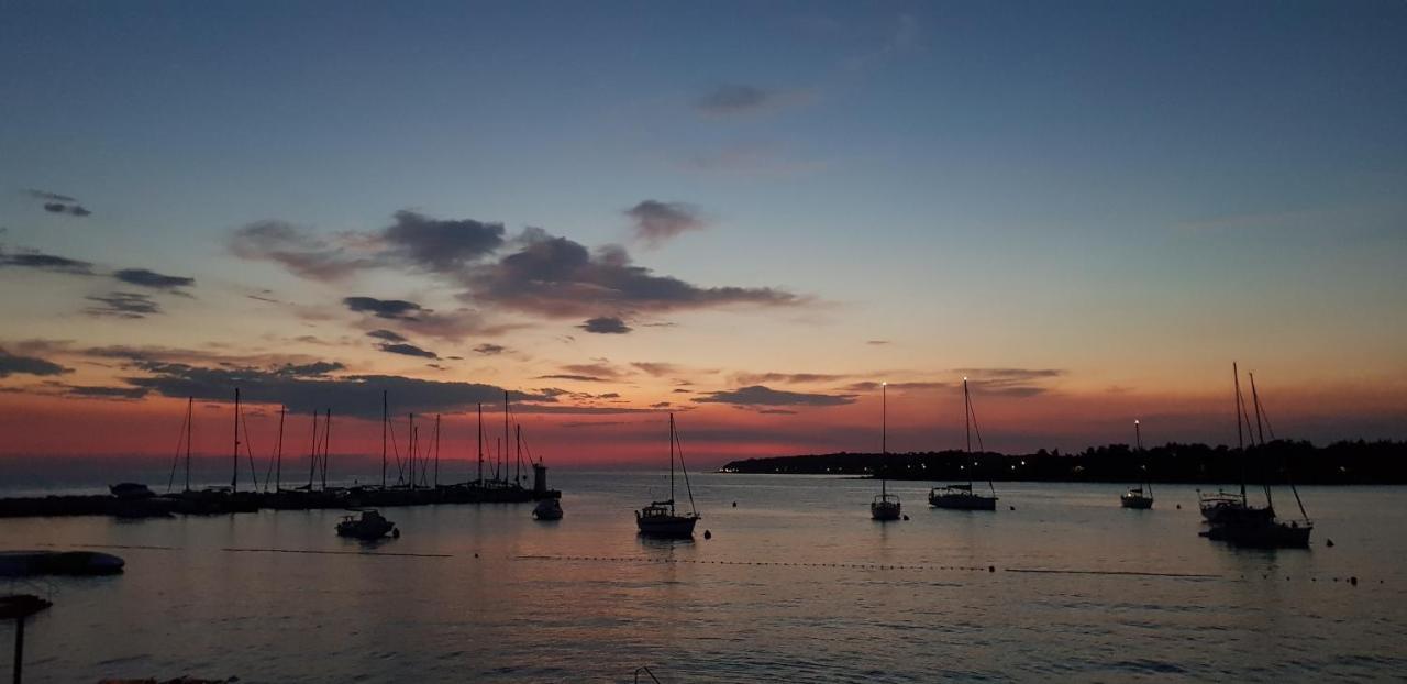 Lara Deluxe Superior 5 Star Apartment, Your Piece Of Heaven By The Sea & Park Novigrad Istria 外观 照片
